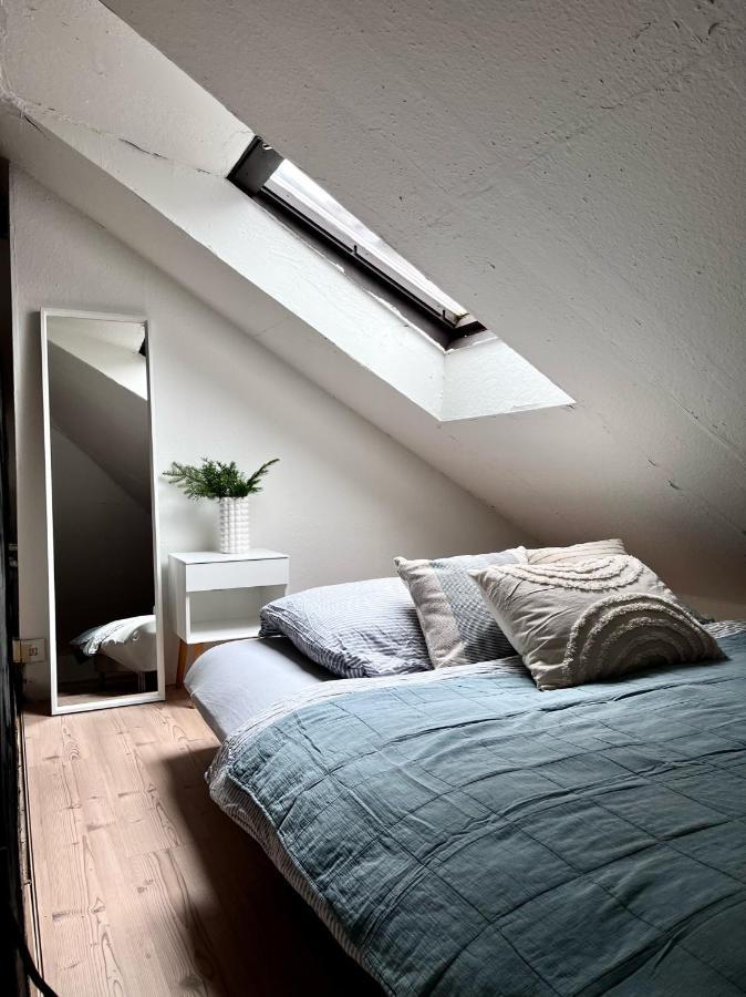 Loft Apartment Close To Metro Palmovka Praga Exterior foto