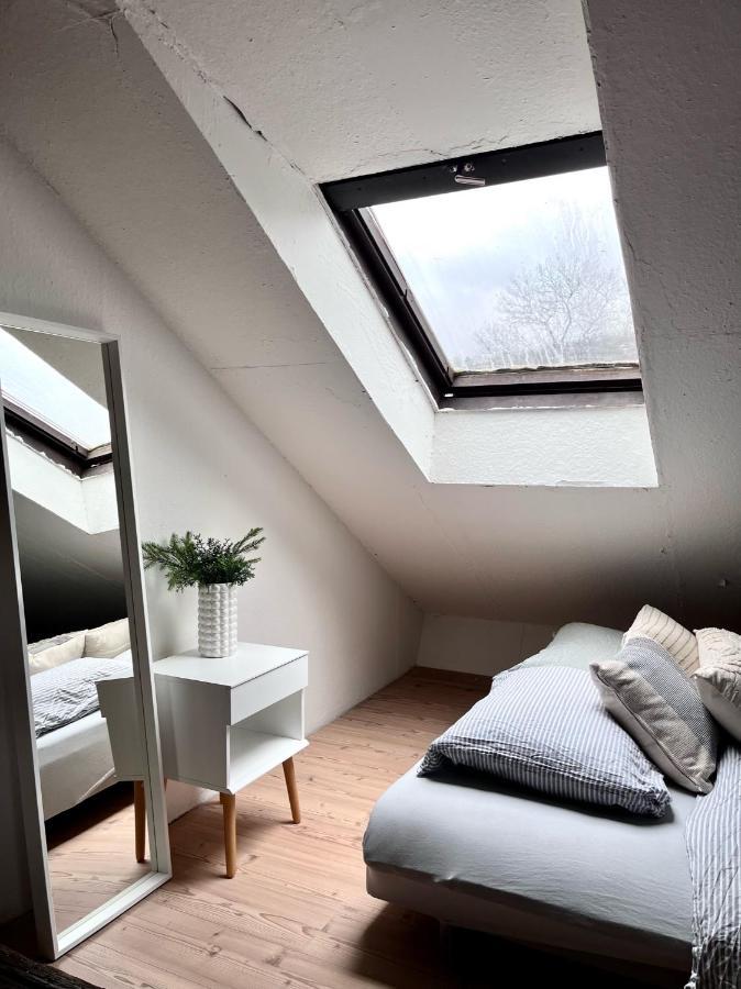 Loft Apartment Close To Metro Palmovka Praga Exterior foto