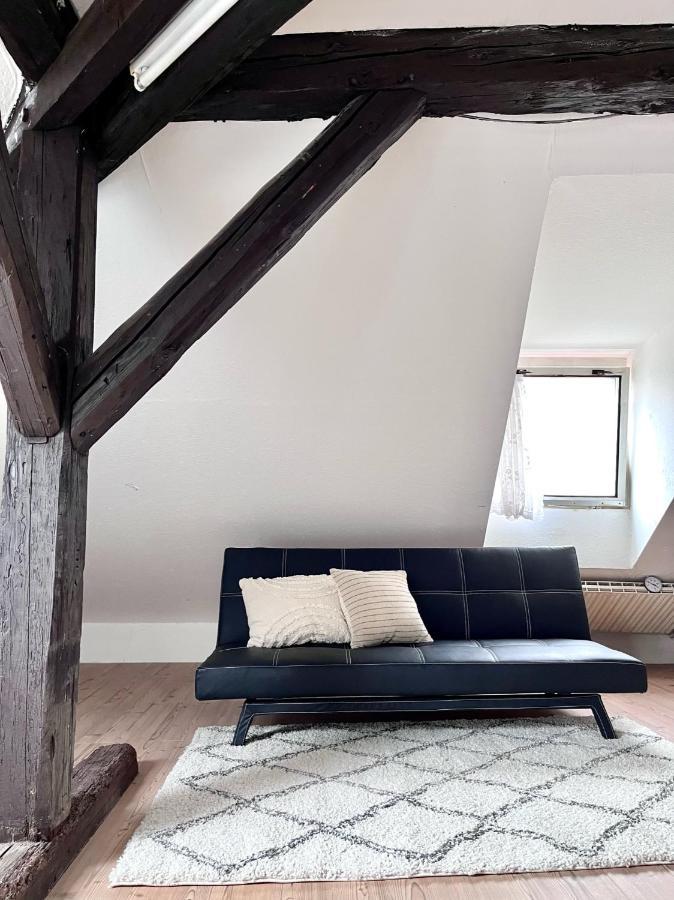 Loft Apartment Close To Metro Palmovka Praga Exterior foto